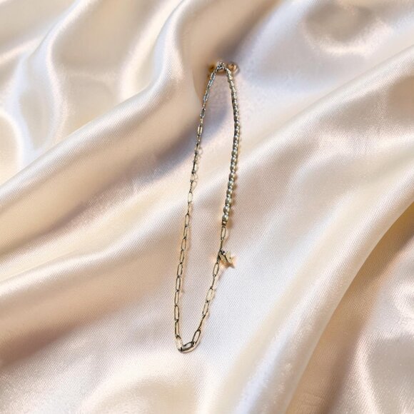 Paperclip chain and pearl Necklace w a Butterfly charm~ 20 in. - Picture 4 of 6